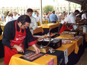 II Concurso Nacional de Cortadores de Jamón “Una Pará en Gines” 