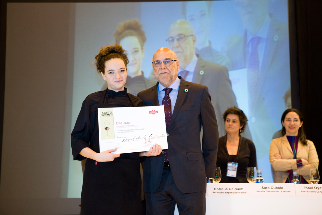 Raquel Acosta Quintanilla Cortadora de Jamón