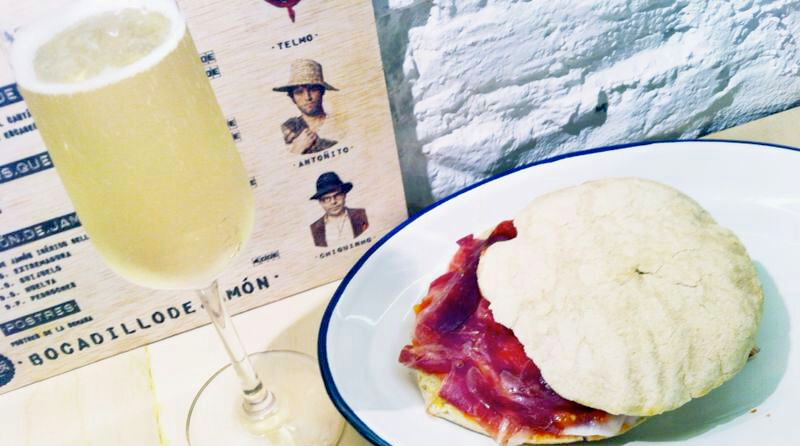 Bocadillo de Jamón y champagne