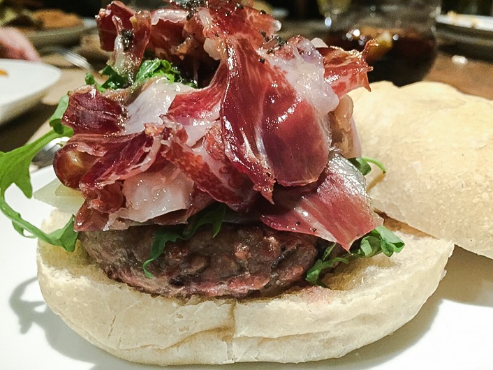 Hamburguesa con jamón ibérico
