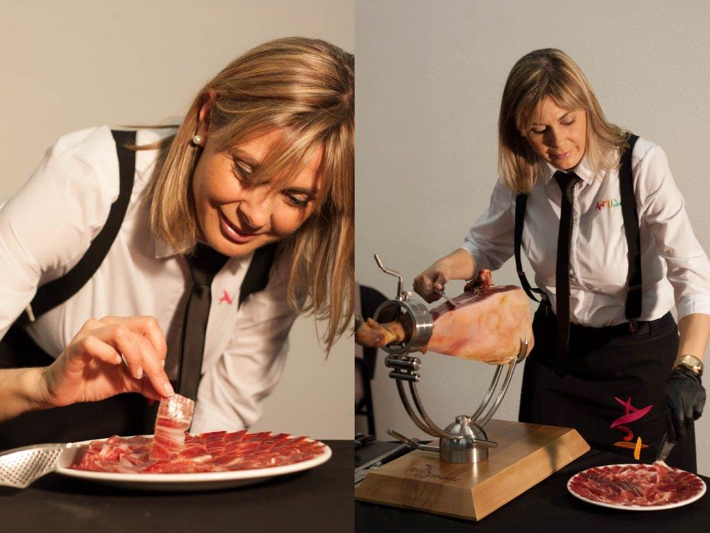 Loli Dominguez Cortadora de Jamón