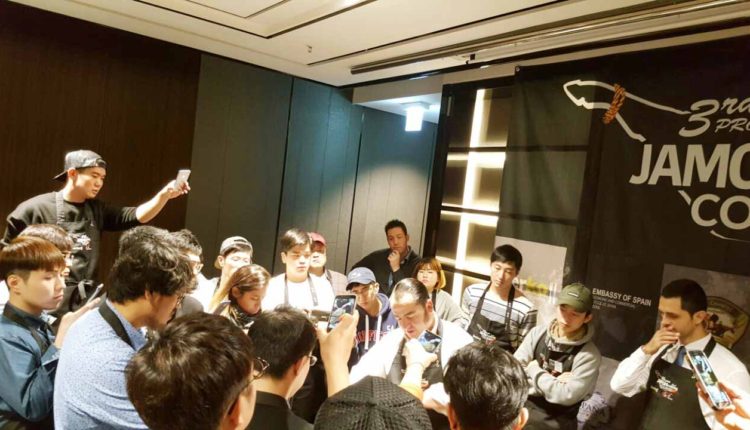 jose-sol-curso-corte-jamon-corea-iberko-jamonlovers