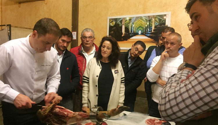 pedro-jose-perez-casco-master-class-corte-jamon-chiclana-agacuj-asociacion-reyes-magos-jamonlovers