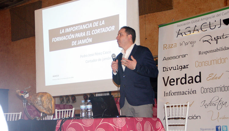 ponencia-pedro-jose-perez-casco-curso-corte-jamon-asociacion-reyes-magos-agacuj-chiclana-jamonlovers