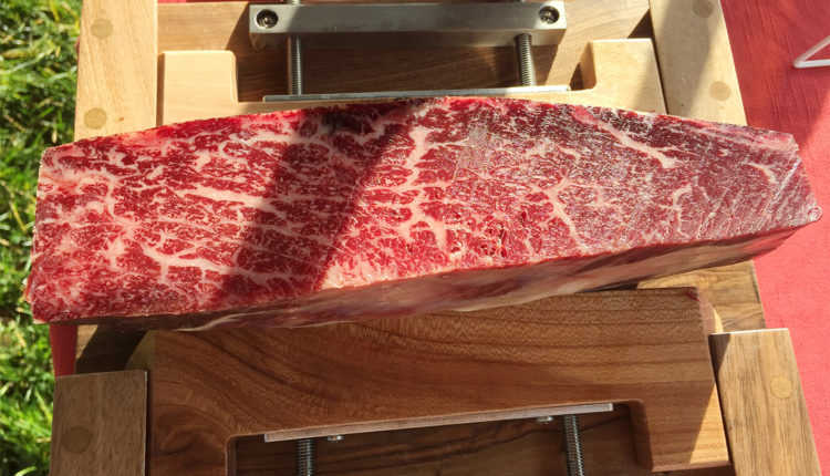pieza-caviar-wagyu-finca-santa-rosalia-master-class-corte-wagyu-los-finos-jamonlovers