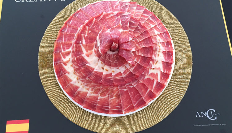 presentacion-creativa-ganadora-campeonato-nacional-cortadores-jamon-ancj-2017-tomelloso-jamonlovers