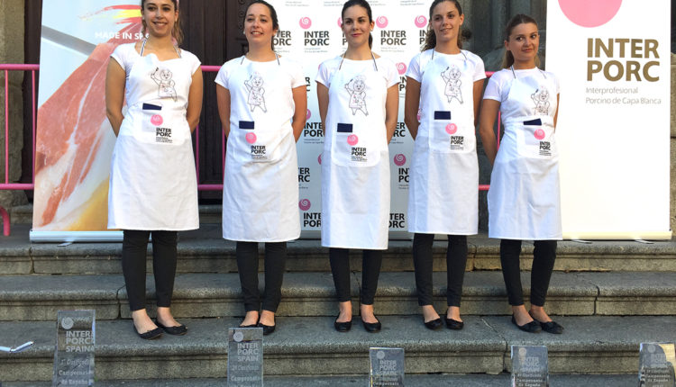 azafatas-final-concurso-cortadores-jamon-capa-blanca-interporc-spain-jamonlovers