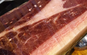 Cómo el corte del jamón puede influir en la cata del jamón