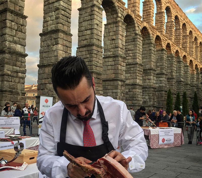 VI Campeonato Nacional y Provincial de Cortadores de Jamón Ciudad de Segovia