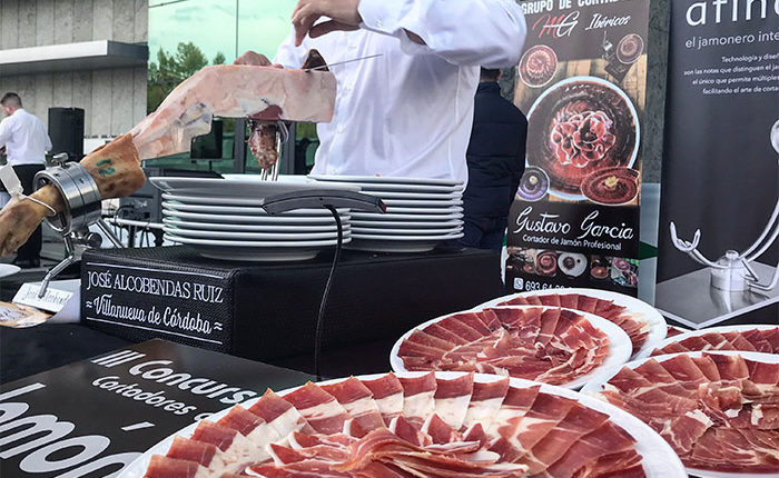 III-concurso-cortadores-jamon-castellon-jose-alcobendas-ruiz-la-estrella-del-jamon
