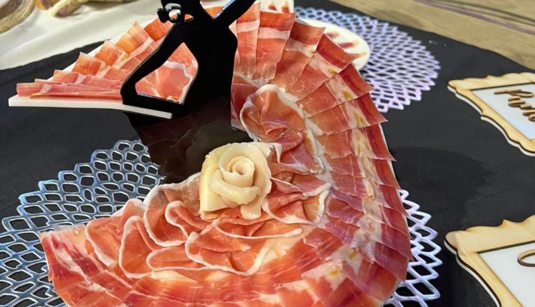 creativo-ginez-rodrigo-lopez-xii-concurso-cortadores-jamon-seron-ancj-jamonlovers
