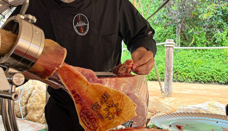 arturo-villalba-hernandez-vi-concurso-cortadores-jamon-monroyo-teruel-2022-dop-teruel-ancj-jamonlovers