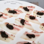 Papada Ibérica con Caviar La hoja del Carrasco