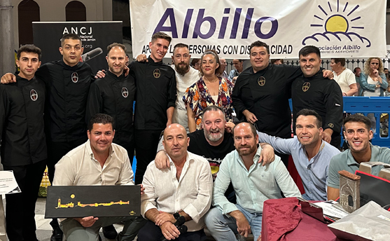 Éxito rotundo del I Concurso de Cortadores de Jamón de Cumbres Mayores