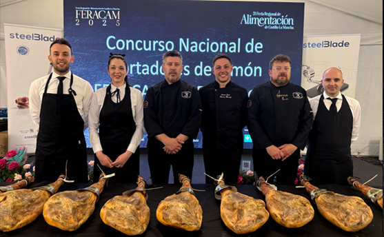 Javier Campos gana el Concurso Nacional de Cortadores de Jamón de FERACAM en Tarancón