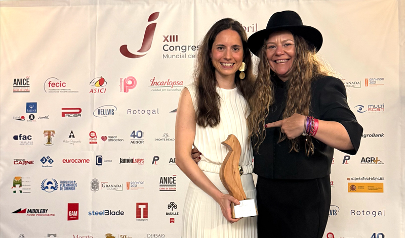 Marta Blázquez recibe el Premio Talento Joven Interham Jamón Lovers 2026
